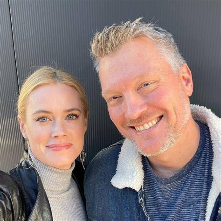 Abigail Hawk Bio, Wiki, Age, Family, Husband, Movies, TV Shows and Net Worth