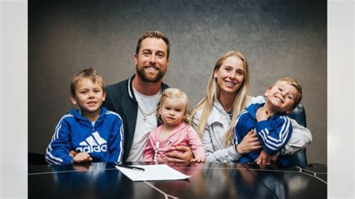 Adam Thielen Family Details – Wife & Parents