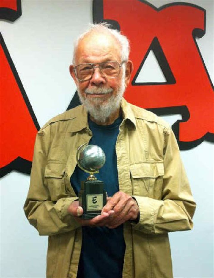 Al Jaffee Height, Weight, Net Worth, Age, Birthday, Wikipedia, Who, Nationality, Biography