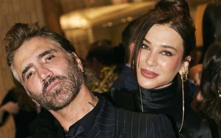 Alejandro Fernandez Girlfriend Age, How Old Is Karla Laveaga?
