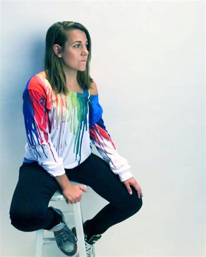 Ali Spagnola : Bio, Wiki, Age, Family, Net Worth and YouTube
