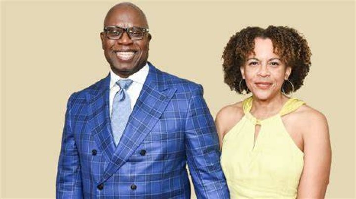 Andre Braugher: Wife, net worth, tattoos, smoking & body facts