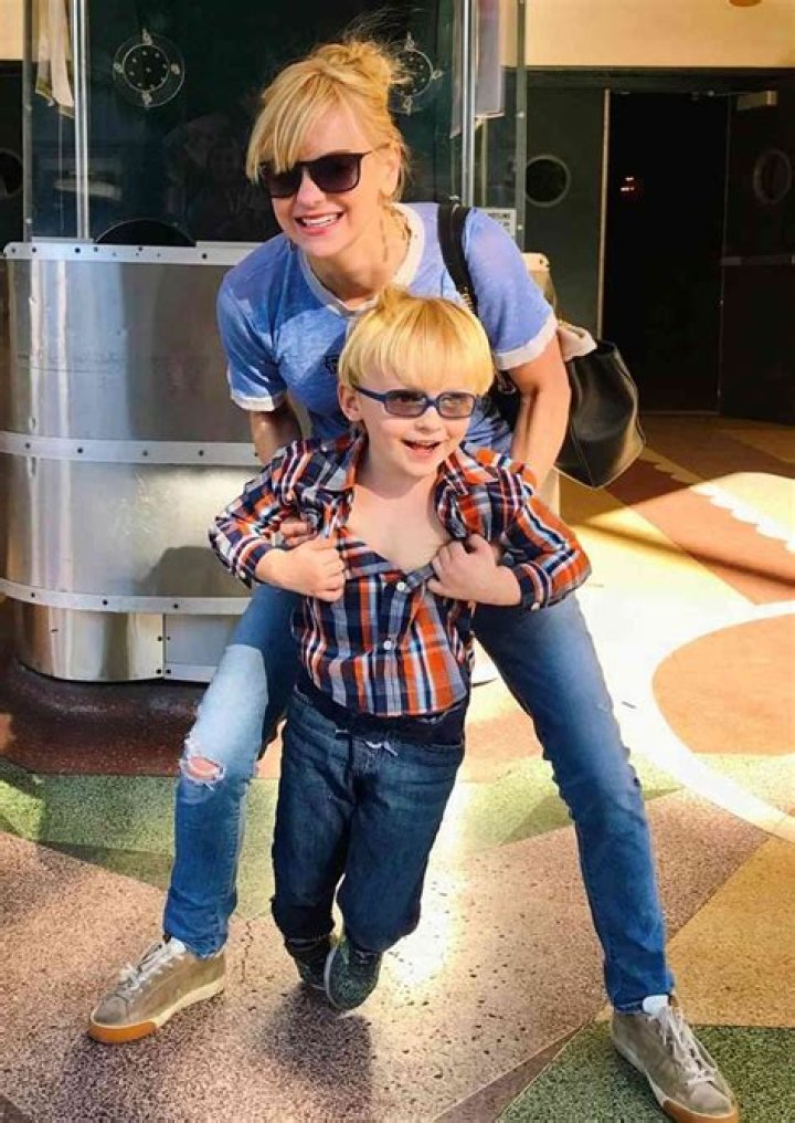 Anna Faris Parents: Meet Jack Faris and Karen Faris