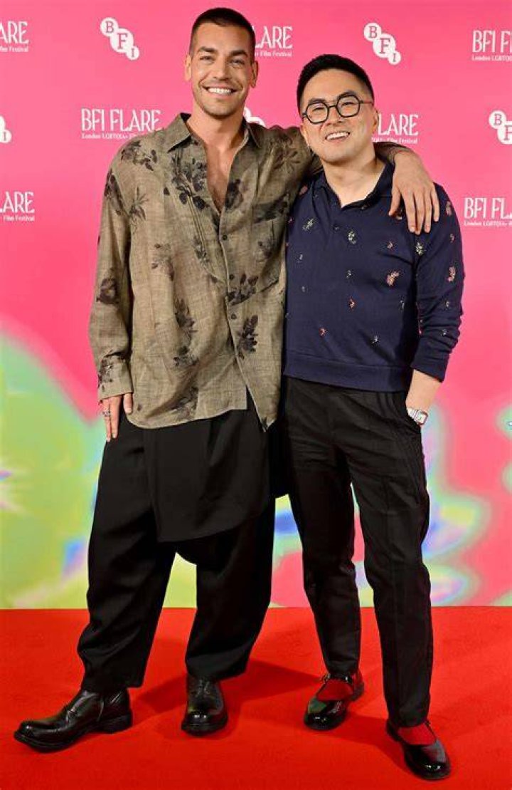 Are Bowen Yang and Matt Rogers a couple?