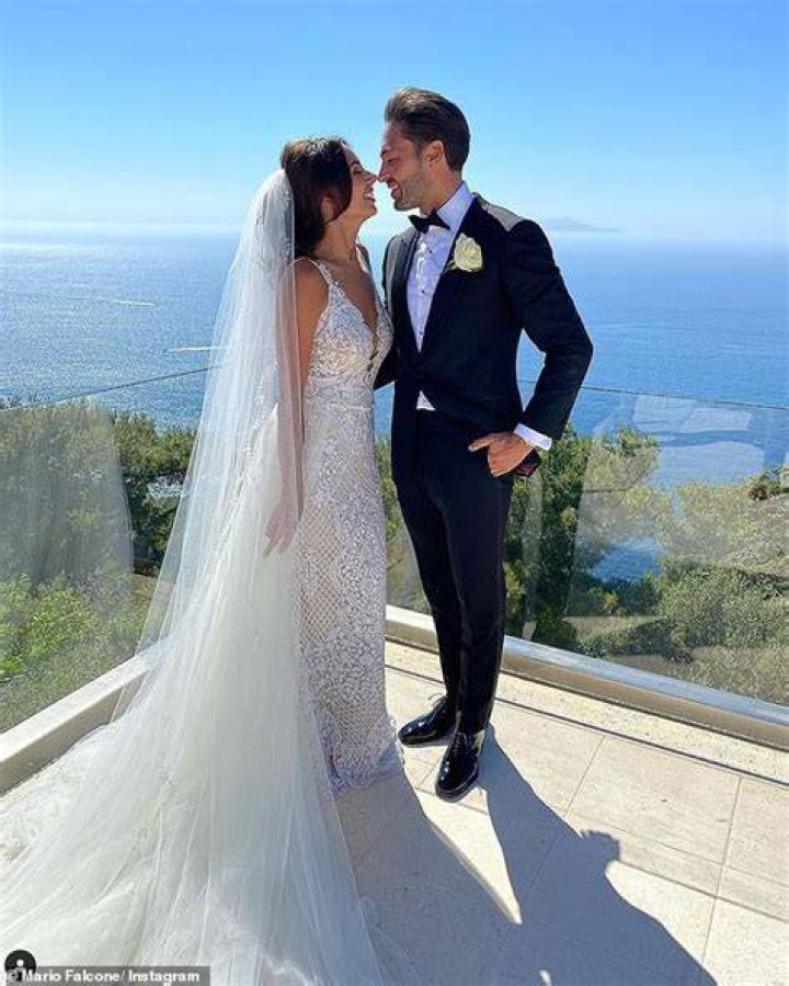 Becky Miesner: Mario Falcone Fiance, Baby, Age, Wiki, Bio , Job, Instagram