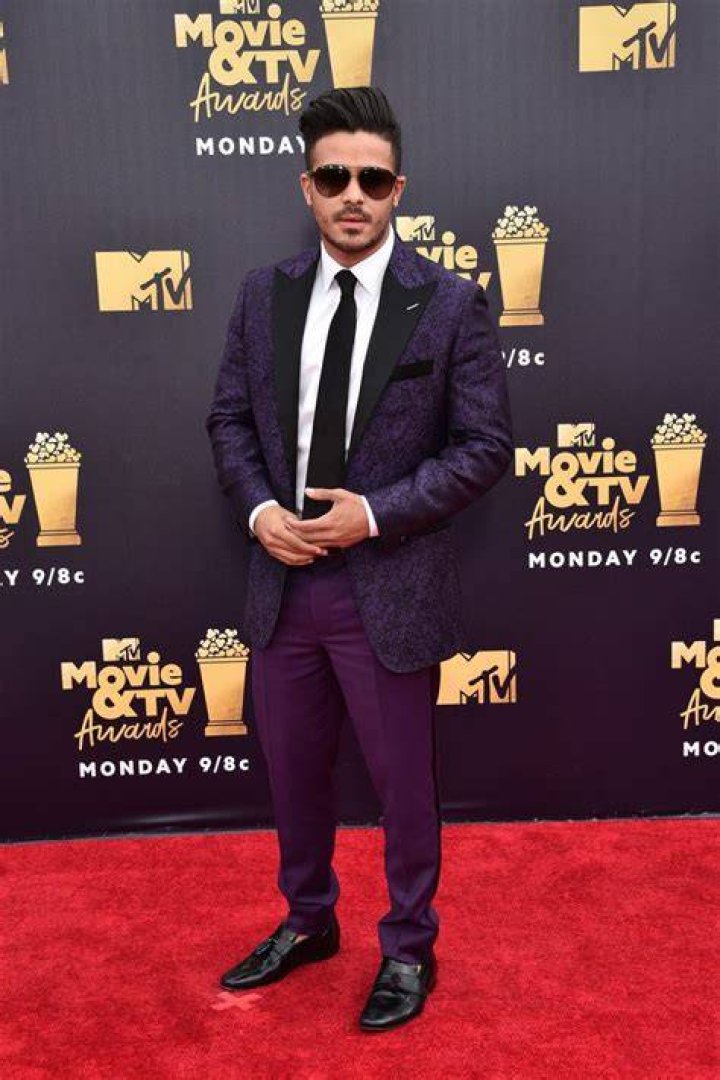 Christian Navarro Biography; Net Worth, Height, Traylor Howard, Movies And Girlfriend