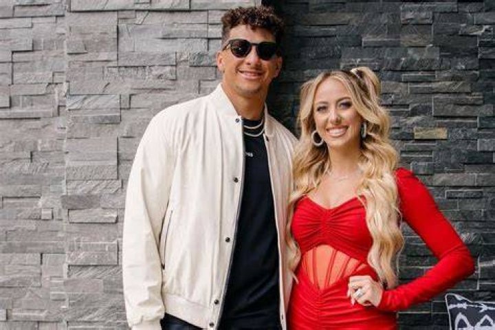 Clark Howard Bio, Wiki, Age, Family, Wife, Net Worth, Podcast, Tips, Show and Education
