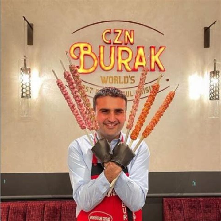 CZN Burak (Restaurateur) Wiki, Bio, Age, Height, Weight, Girlfriend, Family, Career, Net Worth, Facts