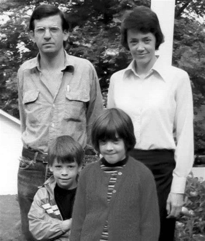 Death Of Author Virginia Grohl Shocks Family and Friends