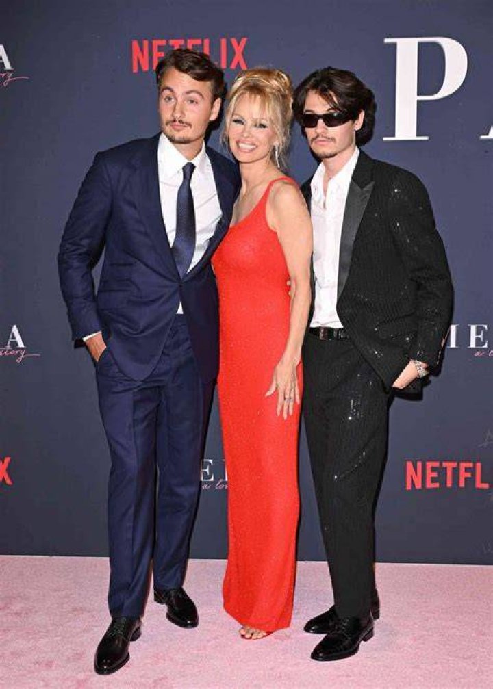 Dylan Jagger Lee Height, Weight, Net Worth, Age, Birthday, Wikipedia, Who, Nationality, Biography