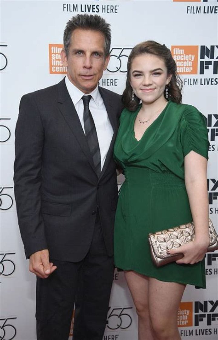 Ella Olivia Stiller Bio, Wiki, Age, Boyfriend, Parents, Married, Height, Family, Ethnicity, Movies and Instagram