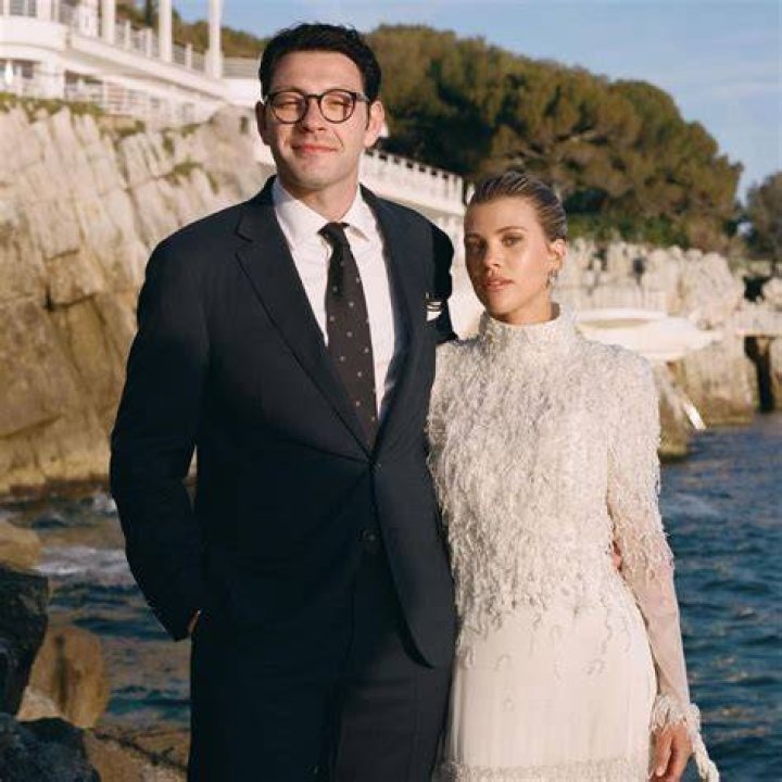 Elliot Grainge Bio, Net Worth, Girlfriend, Age, Nationality, Height