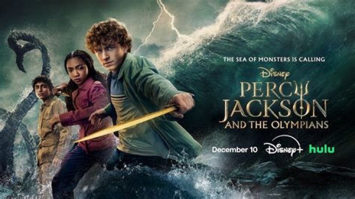 Fans Wonder If Walker Scobell Dye His Hair Black For The Role Of Percy Jackson On Disney Plus