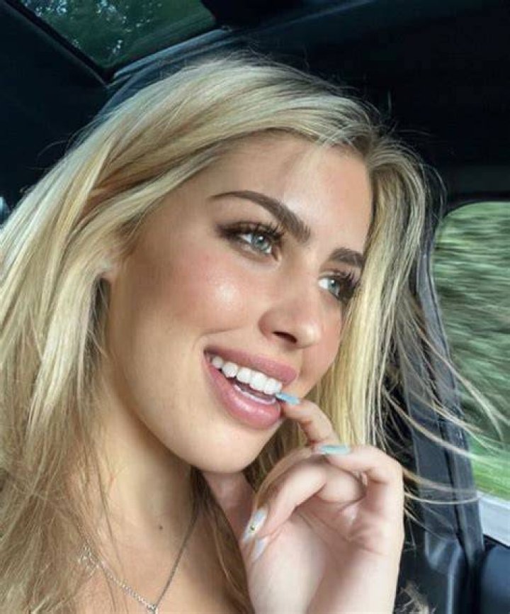 Gabriella DeLuca Bio, Wiki, Age, Height, Family, Parents, Husband, Salary, and Net Worth.