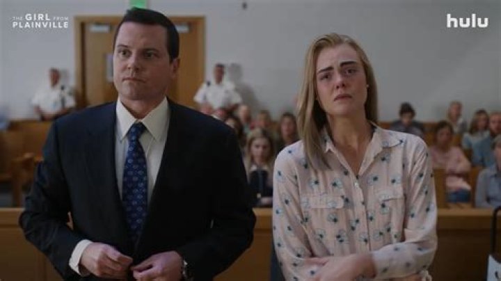 How Old Is Pearl Amanda Dickson? Details To Know About The Girl from Plainville Cast Personal Life
