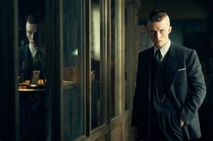 How Tall Is Harry Kirton Height? Peaky Blinders Actor Has Caught Quite An Attention!
