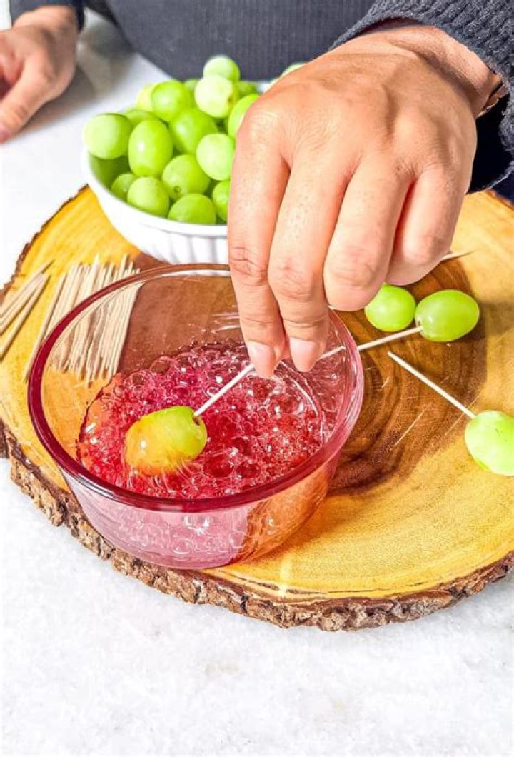 How to make candied grapes