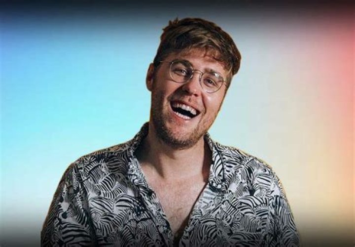 Is Garrett Watts Gay? Age, Height, Net Worth