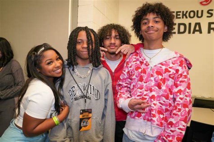 Is K.J. Wright still married? Meet K.J. Wright’s Son Kameron Joseph Wright And His Mother