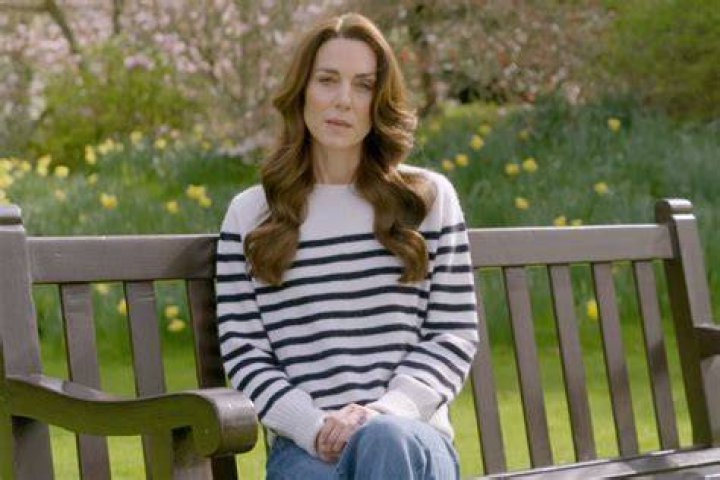 Is Krista Allen Wearing A Wig? Is It Because Of Cancer