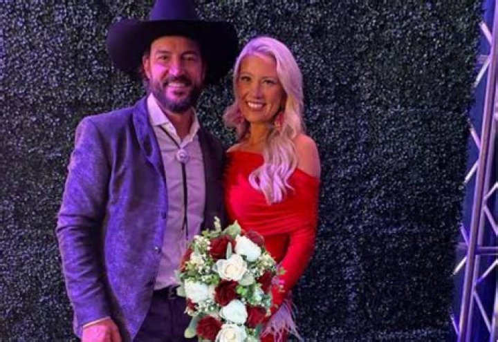 Is Tennessee Head Coach Tony Vitello Married With A Wife? His SEC Awards Ceremony Pictures Tell A Story