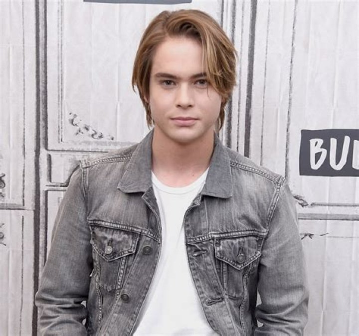 Judah Lewis Biography, Age, Father, I See You, The Babysitter Sequel, Girlfriend, Net Worth, Movies and Tv Shows.