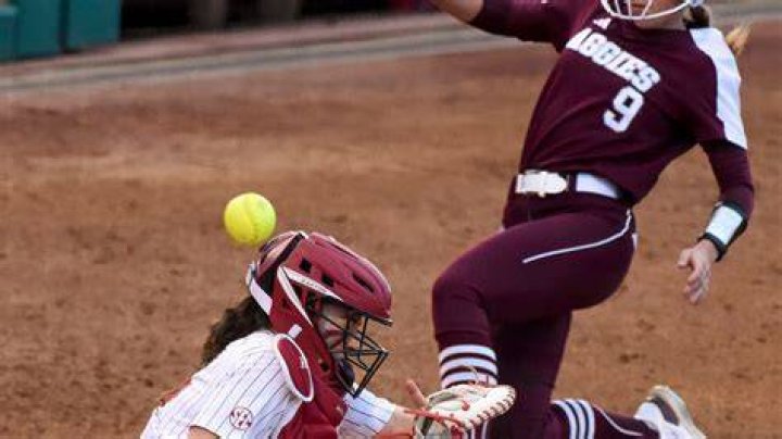 Kayla Braud Bio, Age, Family, Spouse, Baby, Softball, ESPN, Networth