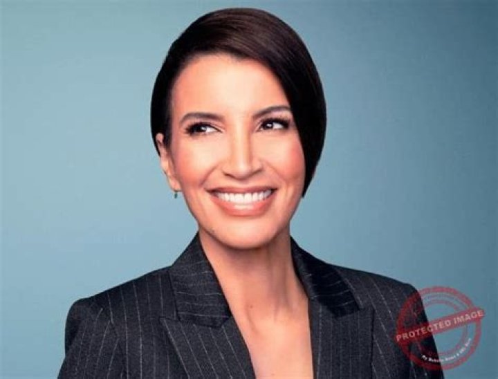 Laila Harrak Biography, Age, DW, Net Worth, Salary, Husband, Conference & Panel Moderator
