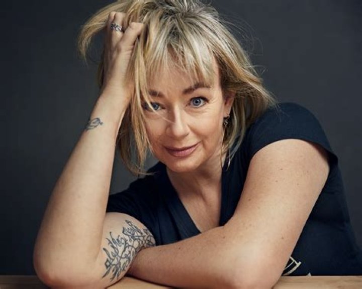 Lucy DeCoutere Net Worth, Income, Salary, Earnings, Biography