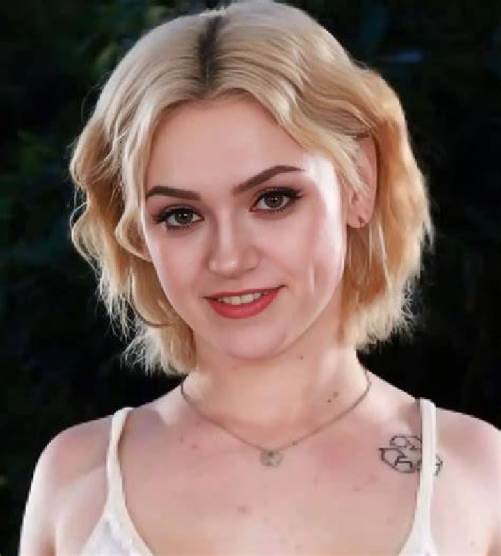 Maggie Nixon Age, Wiki, Biography, Height, Partner, Instagram