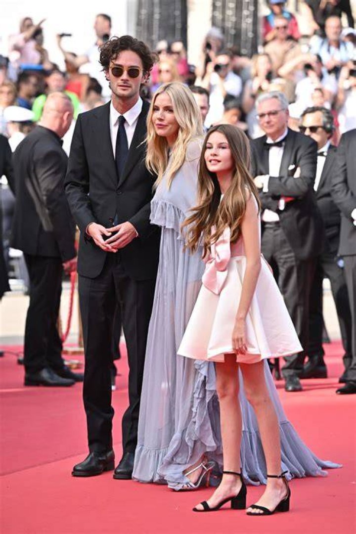 Marlowe Ottoline Layng Sturridge | Tom Sturridge’s Daughter Age