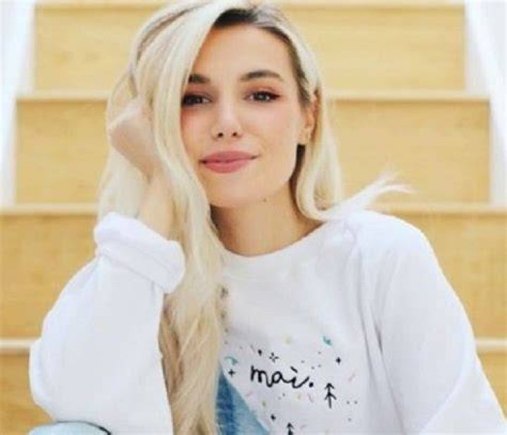 Marzia Bisognin Facts, Bio, Wiki, Net Worth, Age, Height, Family, Affair, Career, Biography, Pewdiepie, Tattoos, Wedding, Husband, Shop, Blog