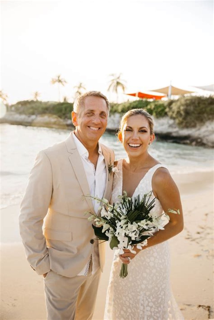 Matt Kenseth: Wife, net worth, tattoos, smoking & body facts