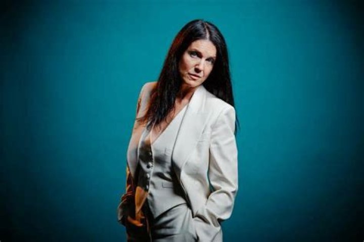 Meet Amanda Kate Lambert, Nancy Sinatra, and Hugh Lambert’s Daughter
