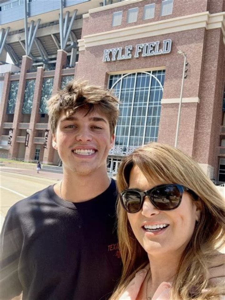 Melissa Wilson FOX 26 Bio-Wiki, Age, Husband, Son, Salary and Net Worth
