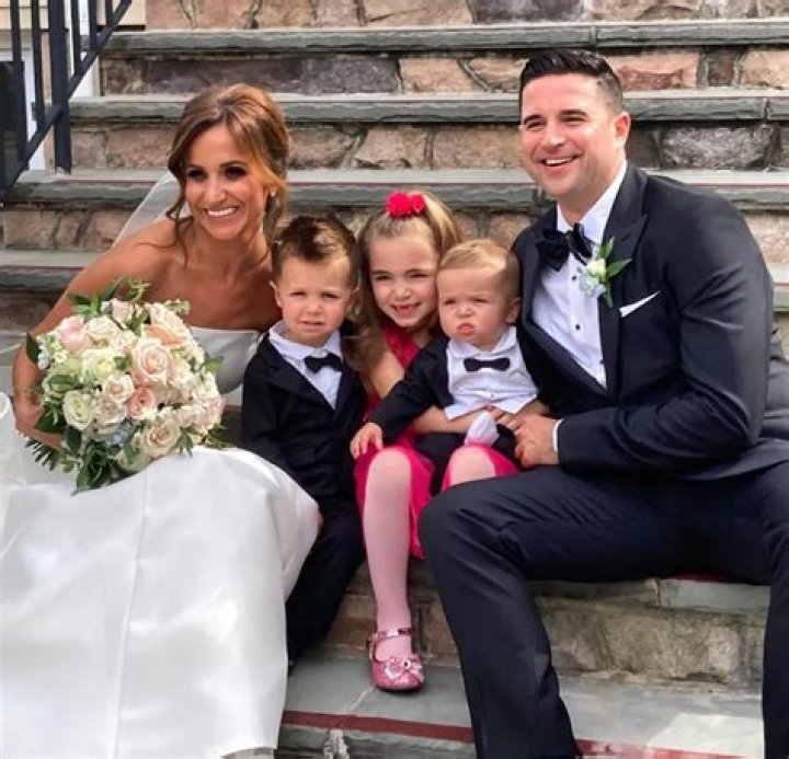 Mike Vrabel Wife, Parents, Family, Height, Net Worth, Bio