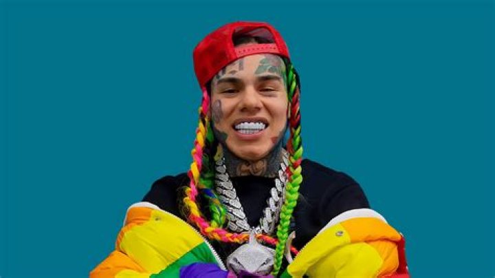 Natividad Perez-Hernandez: 6ix9ine Mother, Age, Wiki, Biography, Husband, Etnicity