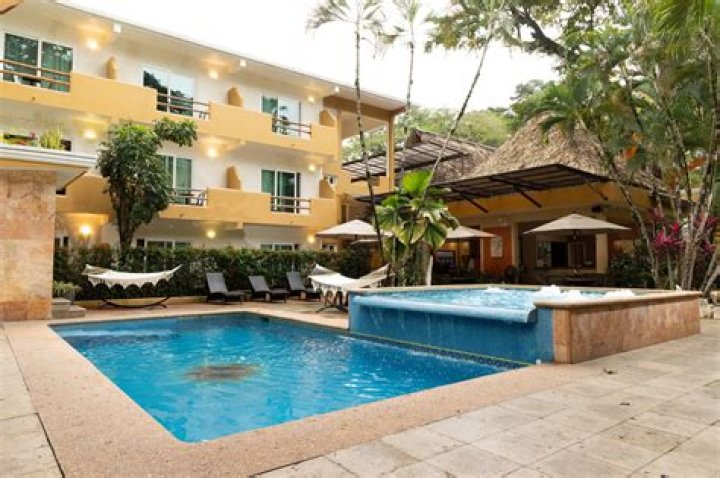 New Perfecta Hotel, Akwanga
