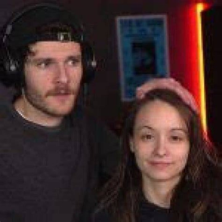 Oompaville’s Biography: Age, Real Name, Net Worth, Girlfriend