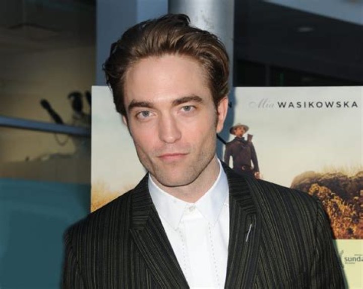 Robert Pattinson Height, Weight, Net Worth, Age, Birthday, Wikipedia, Who, Instagram, Biography