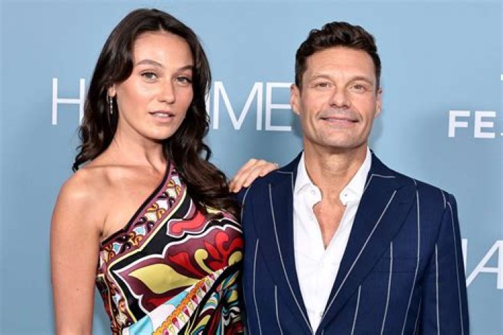 Ryan Seacrest: Girlfriend, net worth, tattoos, smoking & body facts