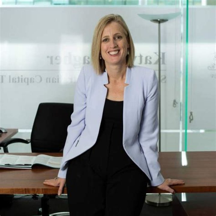 Sandy Gallagher Net Worth, Income, Salary, Earnings, Biography