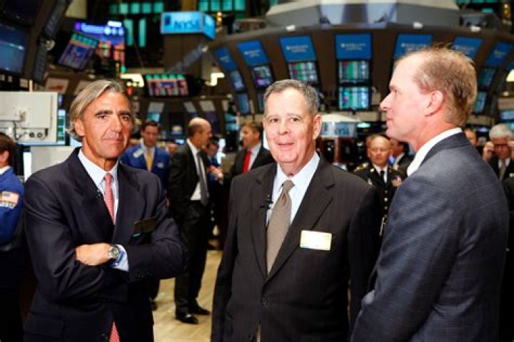 Seth Waugh: Uncover The Story How A Former CEO Of Deutsche Bank Americas Made Millions
