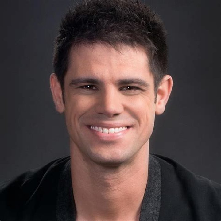 Steven Furtick Net Worth, Tattoo, Age, Sermons, House, Family, Salary