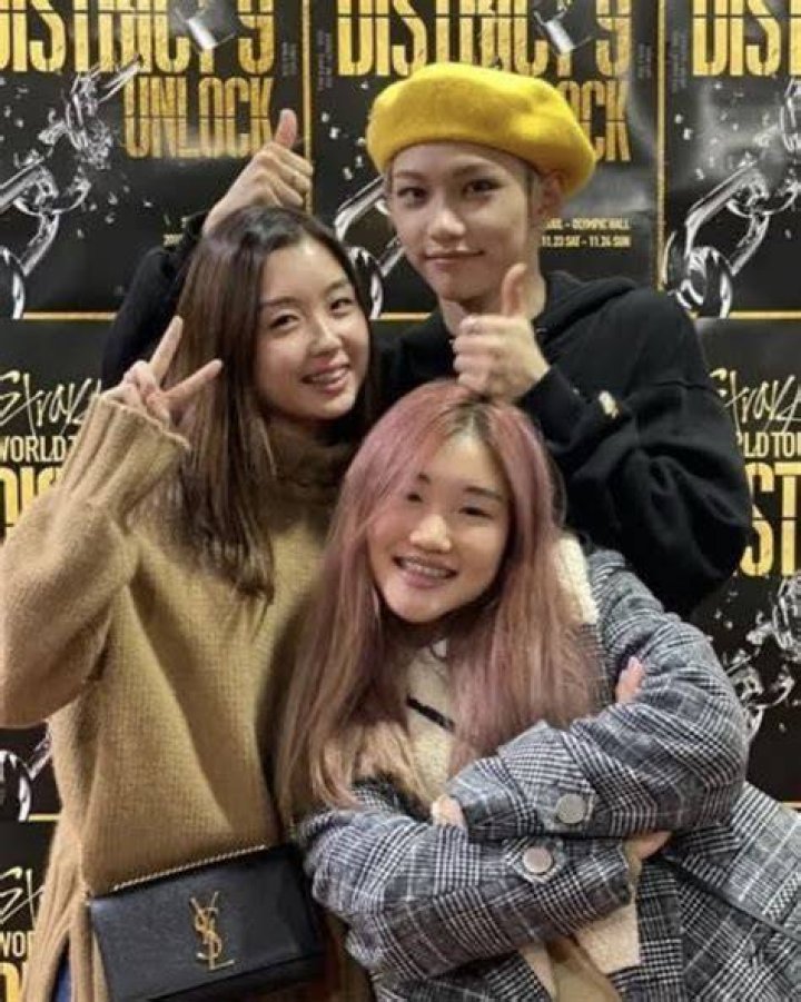 Stray Kids Lee Felix Siblings: Meet Olivia And Jisue Lee