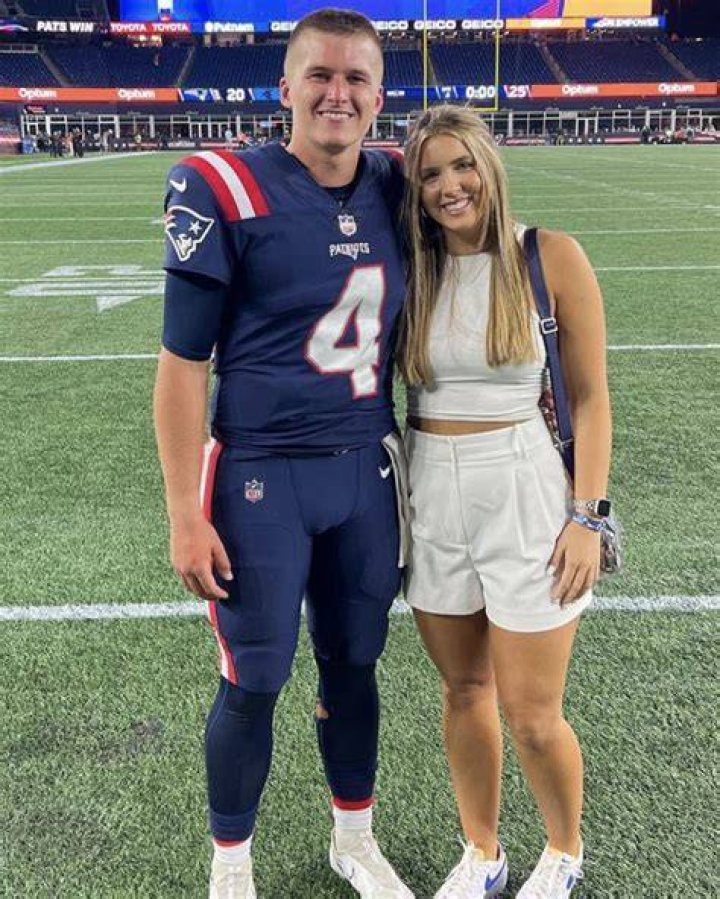 Western Kentucky QB: Bailey Zappe Girlfriend Ezekiel Elliott – Family Ethnicity Background