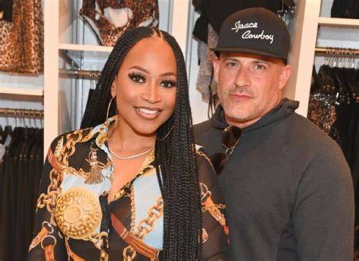 What Is Heath Carter Net Worth? Everything On Monyetta Shaw New Husband