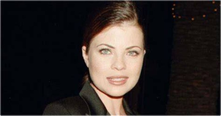 Where Is Yasmine Bleeth Today? Fans Worried About The Actress
