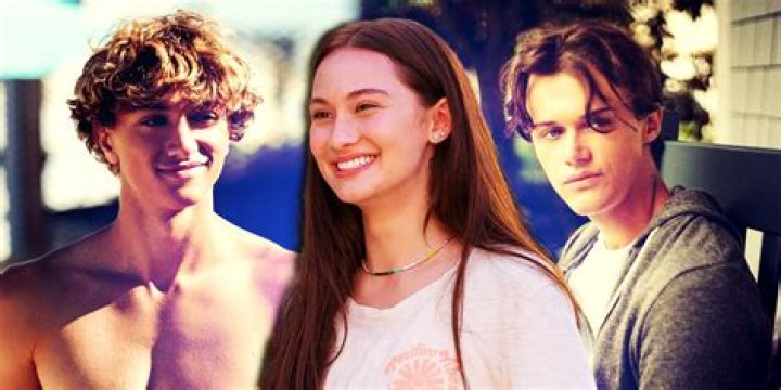 Who Are Lola Tung Parents? Family Details About The Lead On The Summer I Turned Pretty
