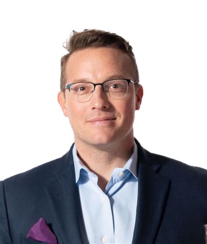 Who is Benny Johnson? Wife, Net Worth, Wedding, Height, Bio